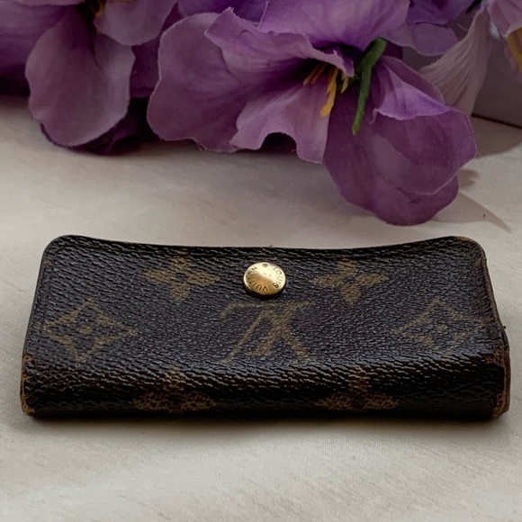 . LV Monogram 4 Key - Picture 6 of 8
